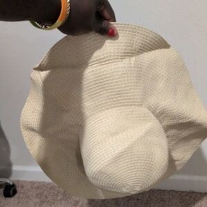 Elegant Cream Women's Sun Hat